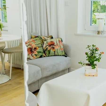 Colobrzeg Elegant Apartment